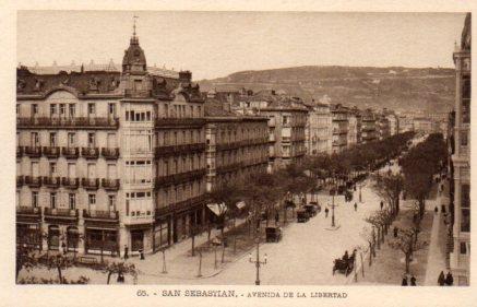 POSTAL PV03254: Avenida de la Libertad, San Sebastian