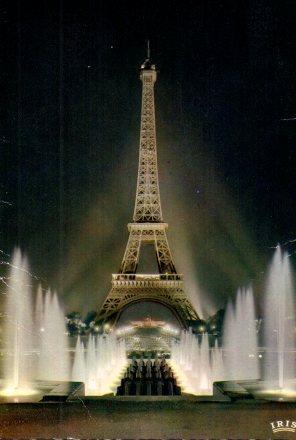 POSTAL PV02620: La Tour Eiffel illuminee, Paris
