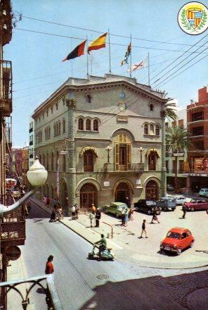 POSTAL PV02621: Casa Consistorial de Badalona