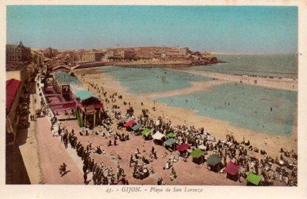 POSTAL PV02718: Gijon. Playa de San Lorenzo nº 43