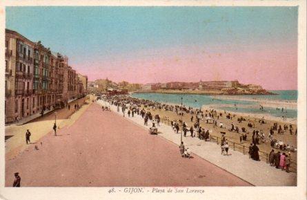 POSTAL PV02723: Gijon. Playa de San Lorenzo nº 48