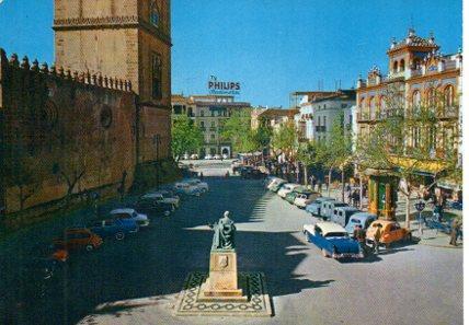 POSTAL PV02588: Plaza de España en Badajoz