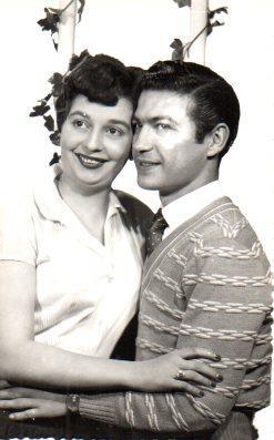 POSTAL PV02594: Pareja de enamorados 
