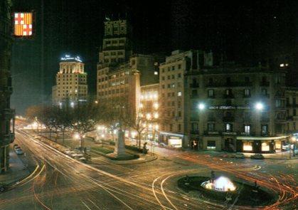 POSTAL PV02566: Avenida J. Antonio vista nocturna, Barcelona