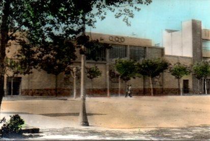 POSTAL PV02574: Plaza de los Caidos en Badalona