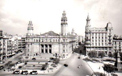 POSTAL PV02882: Edificio de Correos en Barcelona