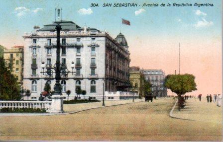 POSTAL PV02921: Avenida de la Republica Argentina