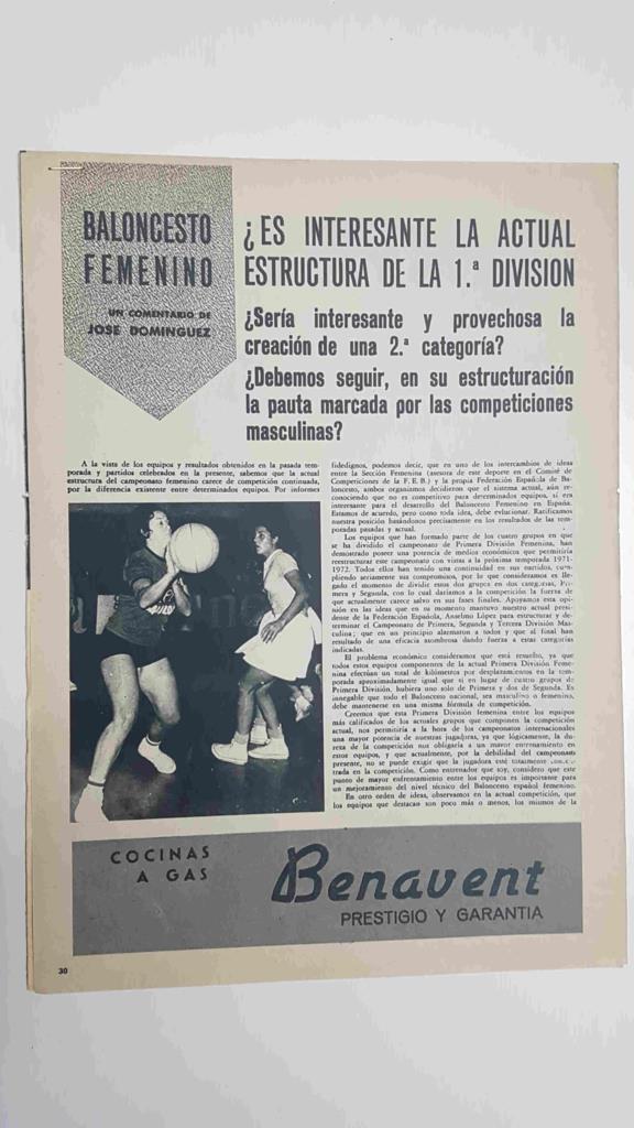 Artículo sobre Baloncesto Femenino e imagen de publicidad de Coca-Cola. Procede de la Revista Rebote, num 118 (dic 1970)