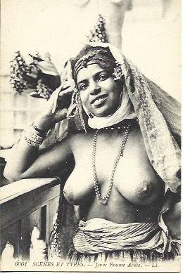 POSTAL A3078: Joven mujer arabe