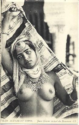 POSTAL A3082: Mujer saliendo del hammam