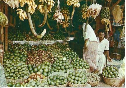 POSTAL A2921: Puesto de fruta en Sri Lanka