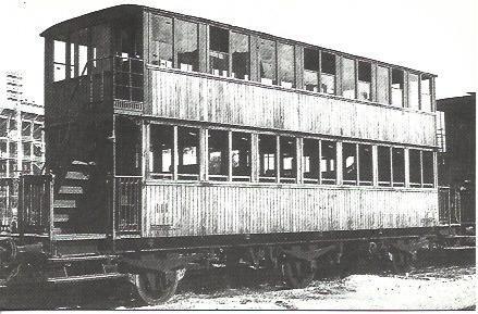 POSTAL A2894: Coche de pasajeros en la estacion de Valencia en 1960
