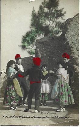 POSTAL A2817: Niños bailando la sardana