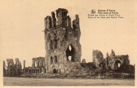POSTAL PV03661: Ruines des Halles et Grand'Place Ruines d'Ypres