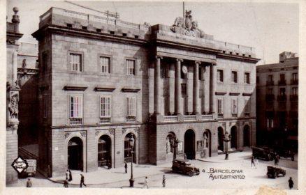 POSTAL PV03761: El Ayuntamiento de Barcelona