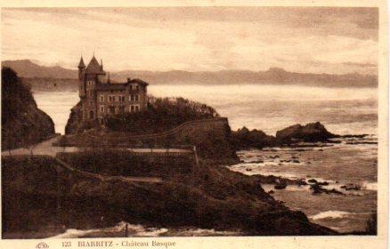 POSTAL PV03749: Biarritz, Chateau Basque