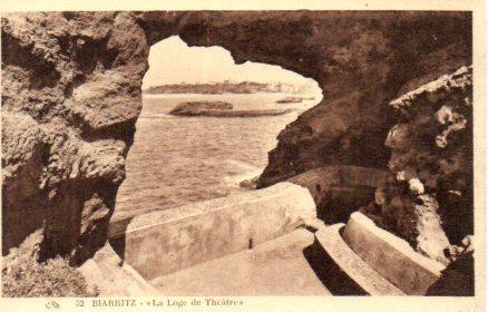 POSTAL PV03748: Biarritz, La Loge de Theatre