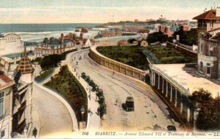 POSTAL PV03588: Avenue Edouard VII et Tramway de Bayonne, Biarritz