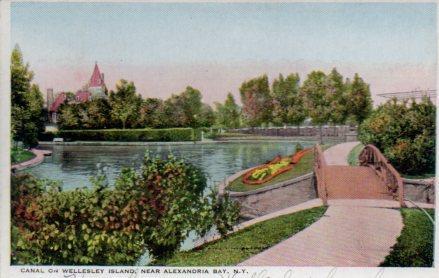 POSTAL PV04071: Canal on Wallesley Island, Alexandria Bay N. Y.