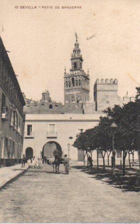 POSTAL PV04225: Patio de Banderas, Sevilla
