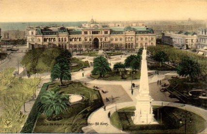 POSTAL PV03882: Casa de gobierno y Plaza de Mayo, Buenos aires