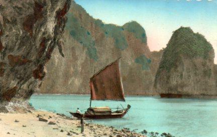 POSTAL PV03858: Baie d'Along, Nord Vietnam