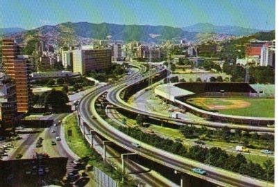 POSTAL PV04627: Autopista del Este en Caracas