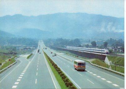 POSTAL PV04636: Super autopista Meishin y super expresso linea Tokaido, Japon
