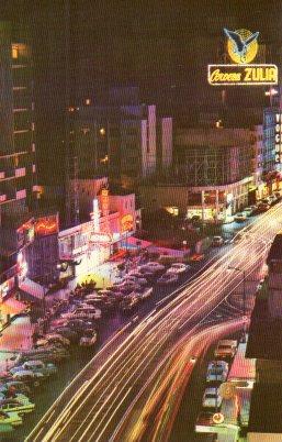 POSTAL PV04661: Sabana Grande vista nocturna en Caracas