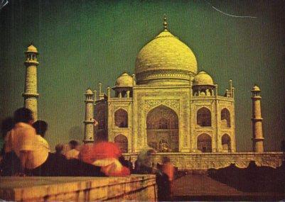 POSTAL PV04604: Taj Mahal, Agra. India