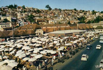 POSTAL PV04599: The Market of Tananarive, Madagascar