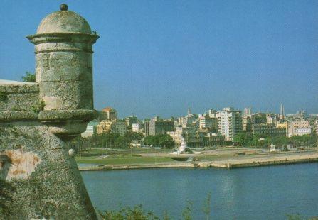 POSTAL PV04584: El Morro y la ciudad de La Habana