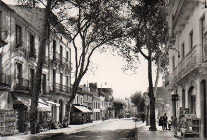 POSTAL PV04755: Calle Jose Antonio en La Junquera