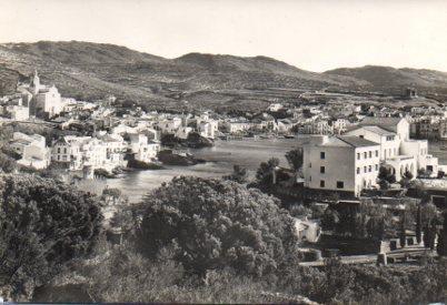 POSTAL PV04740: Hotel Rocamar y su parque en Cadaques
