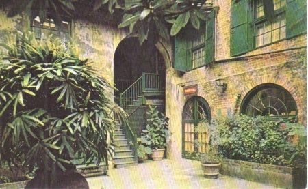 POSTAL PV04275: Brulatour Courtyard, New Orleans