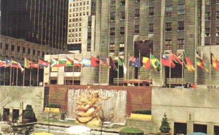 POSTAL PV04315: Prometheus Statue in Rockefeller Plaza, New York