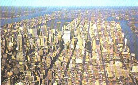 POSTAL PV04310: New York, Air view of Manhattan