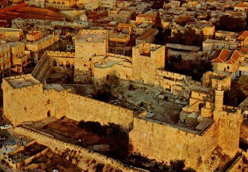 POSTAL PV04493: Bird's eye view The Citadel and Jaffa Gate, Jerusalem
