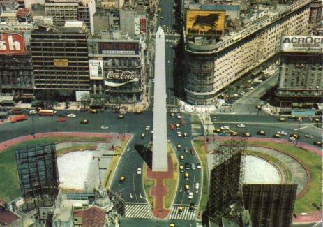 POSTAL PV04454: Vista aerea Obelisco y calle Corrientes en Buenos Aires