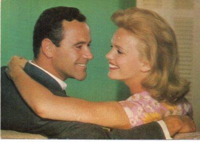 POSTAL PV05077: Jack Lemmon y Lee Ramick escena pelicula Dias de vino y rosas