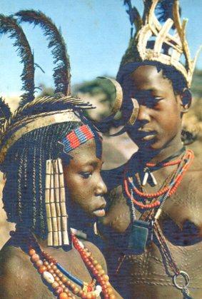 POSTAL PV05904: Afrique en Couleurs, Danseuses Africaines