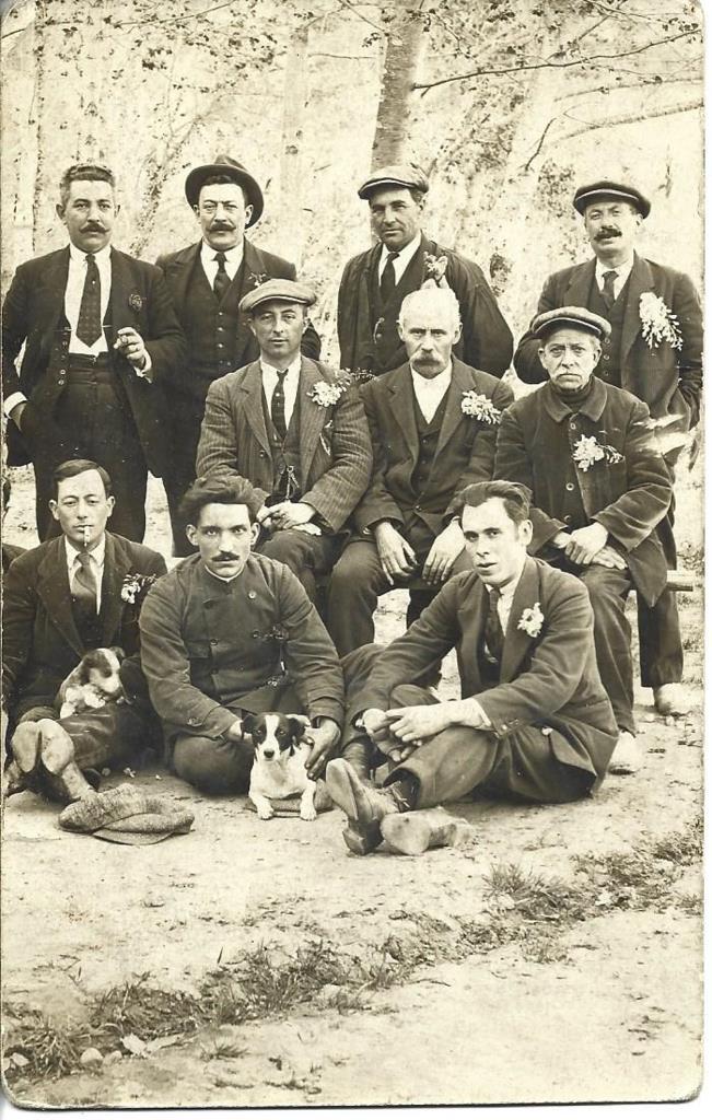 POSTAL A3361: Hombres de principios del siglo XX
