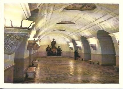 POSTAL A3850: Estatua en la estacion Koltsevaya. Moscu