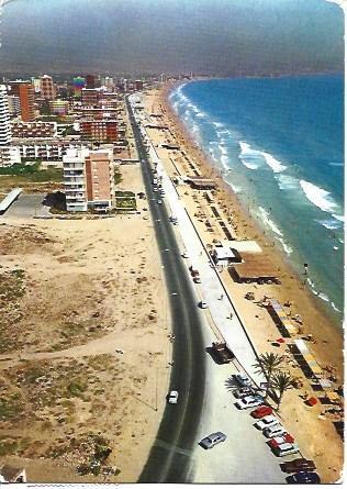 POSTAL A3928: Vista aerea de la playa de Alicante