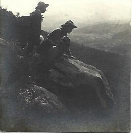 POSTAL A3371: Montañeros de principios del siglo XX