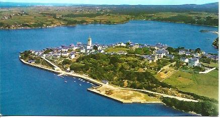 POSTAL A3716: Vista aerea de Castropol