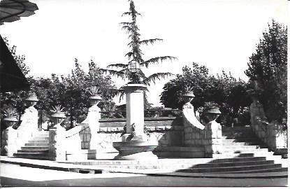 POSTAL A3692: Fuente de la Plaza de Castellar del Valles