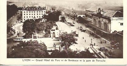 POSTAL A4581: Grand Hotel de Lyon