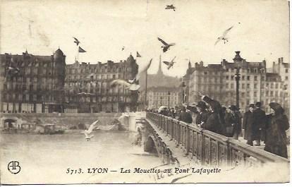 POSTAL A4585: Puente Lafayette en Lyon