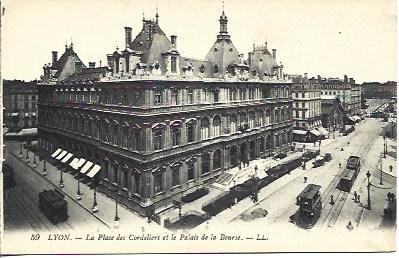 POSTAL A4599: Place des Cordeliers en Lyon